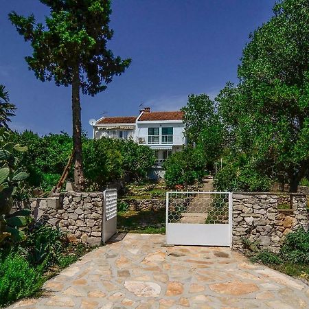 Holiday Home Loviste Exterior photo