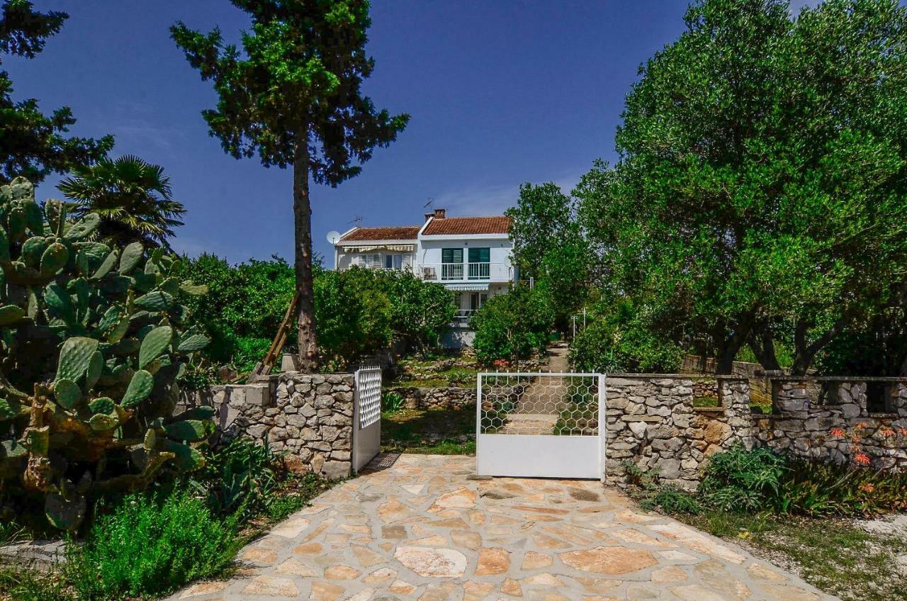 Holiday Home Loviste Exterior photo